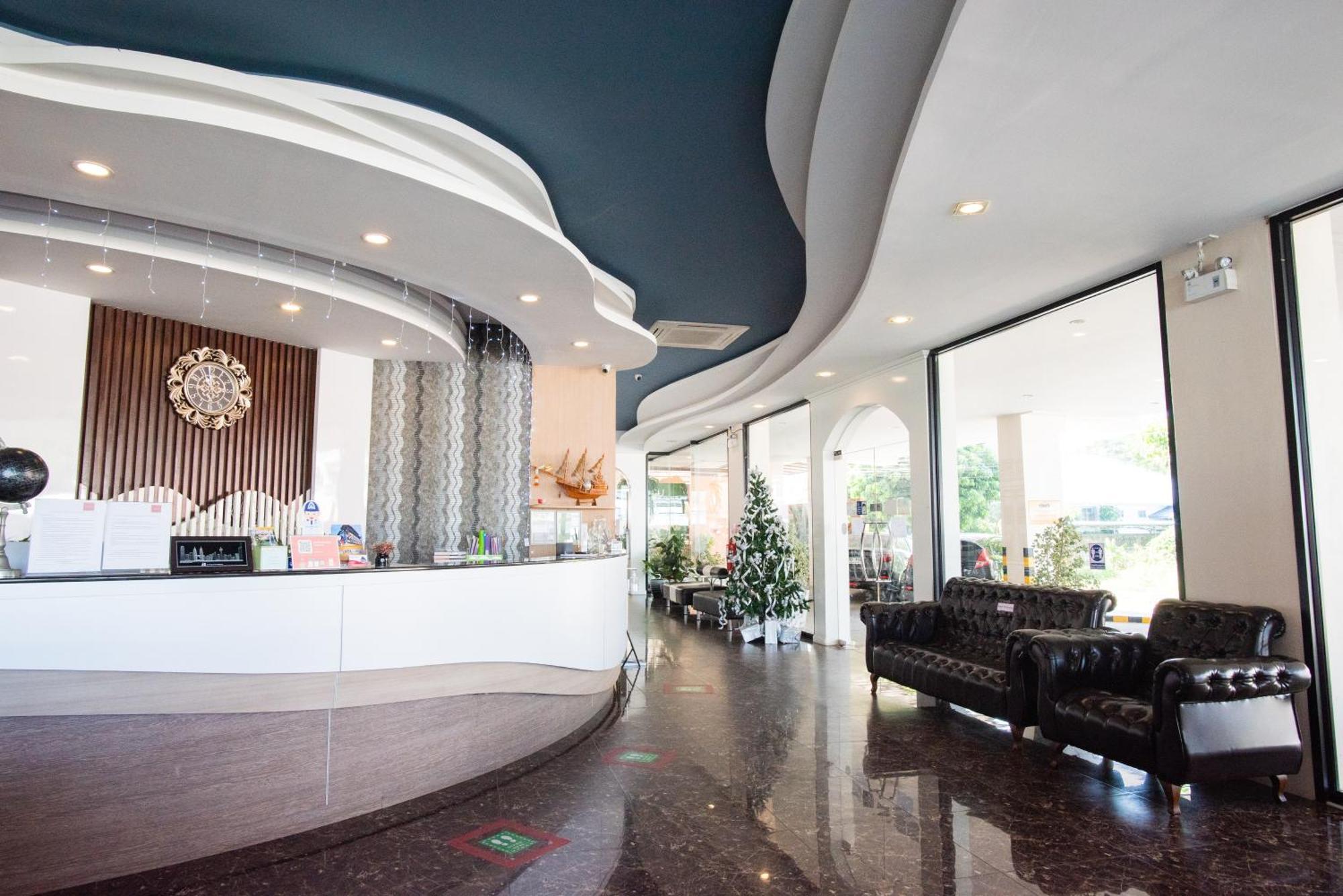 The Proud Hotel Ubon Ratchathani Exterior photo