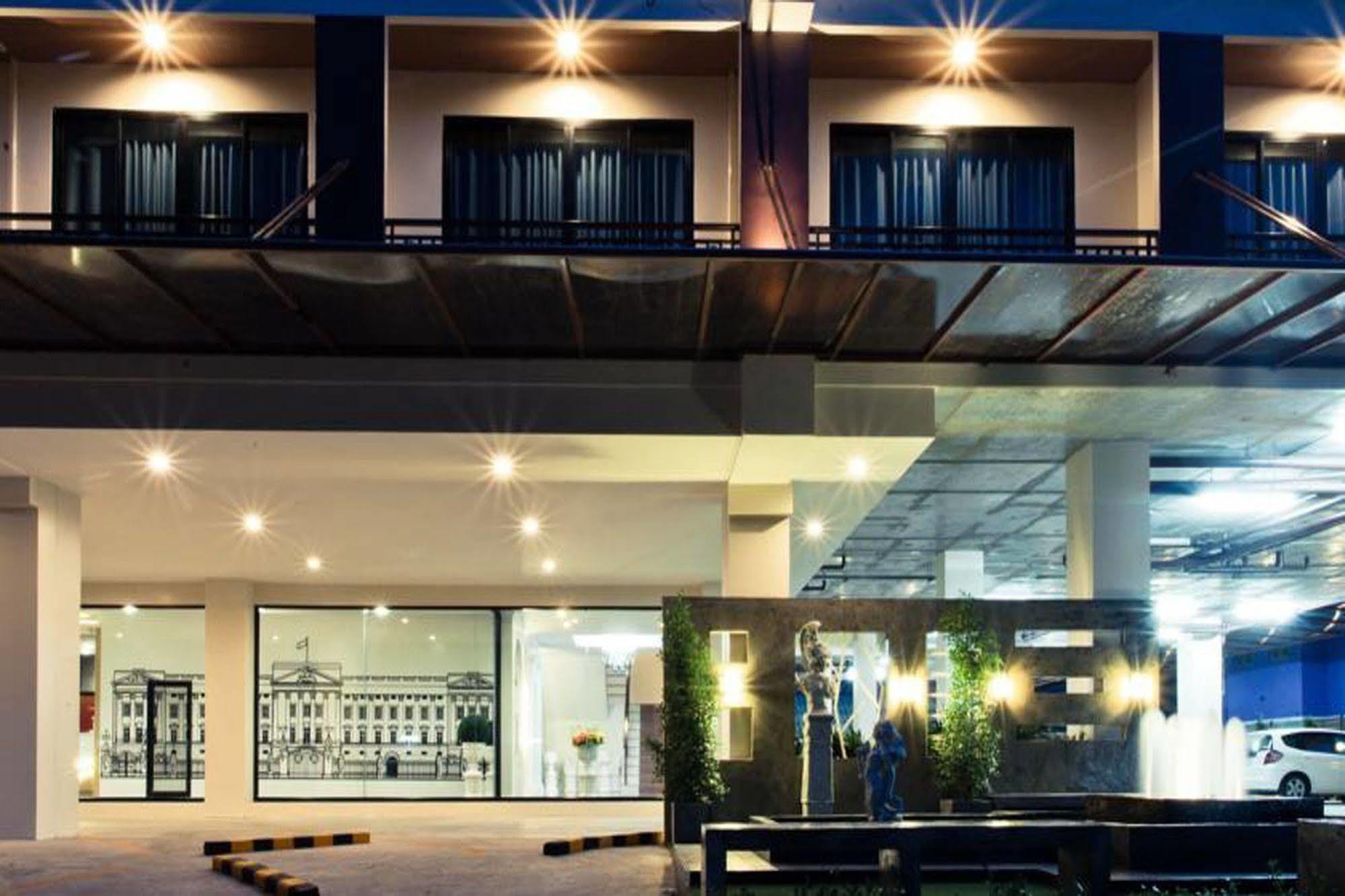 The Proud Hotel Ubon Ratchathani Exterior photo