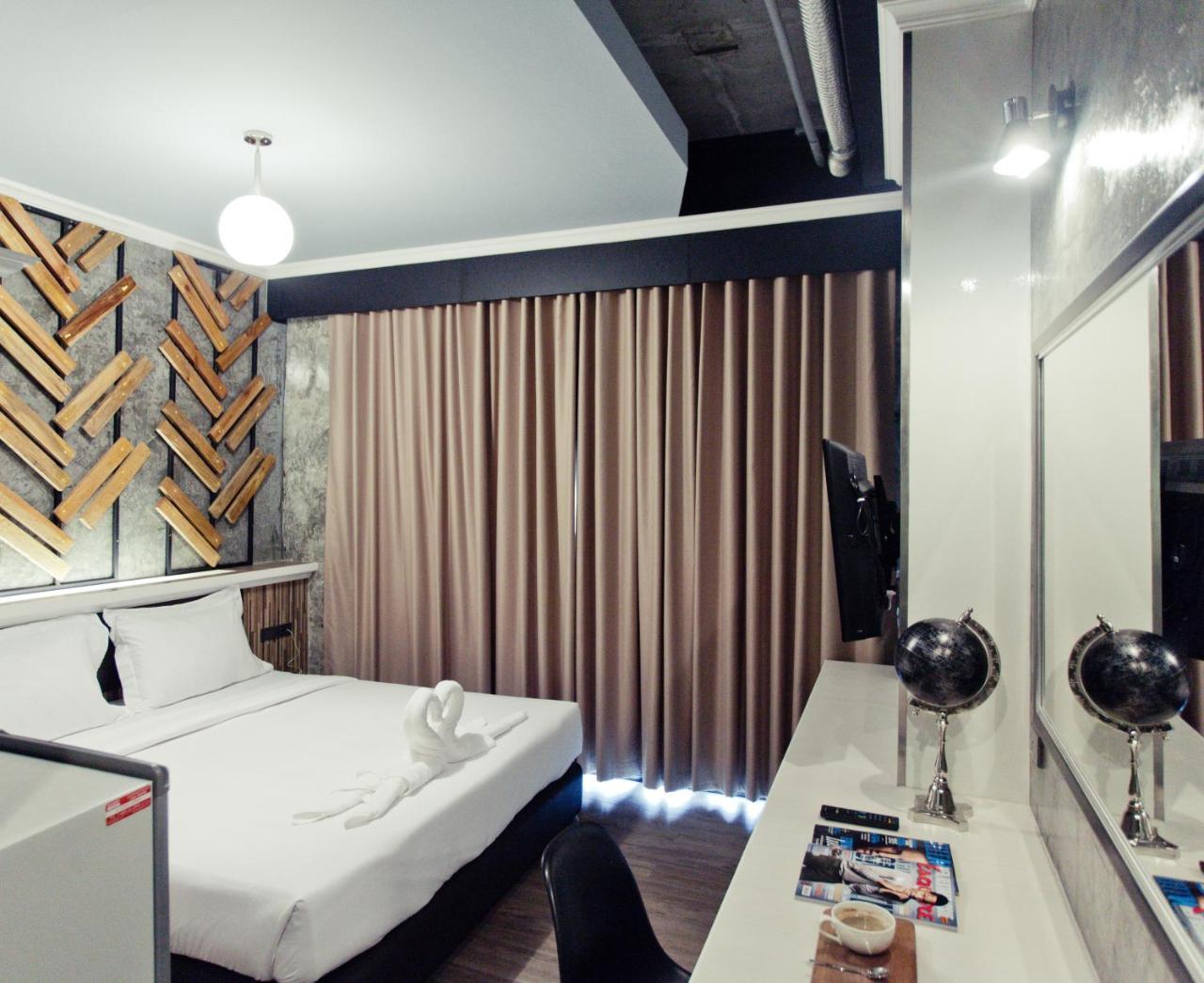 The Proud Hotel Ubon Ratchathani Exterior photo